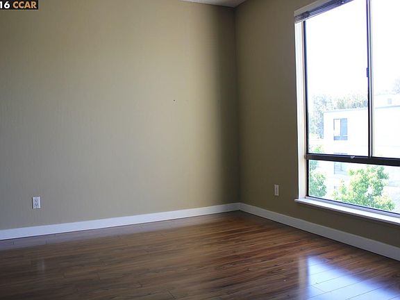 4th image of 330 N Civic Dr APT 505