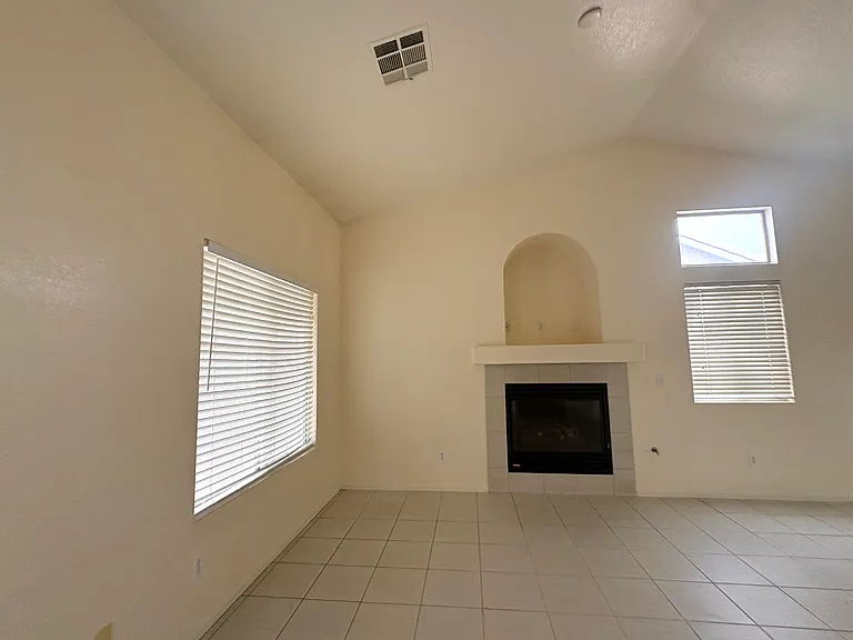 688 Pansy Pl — Photo 6