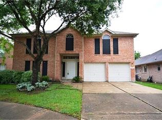 16811 Needle Ridge Ct, Sugar Land, TX 77498