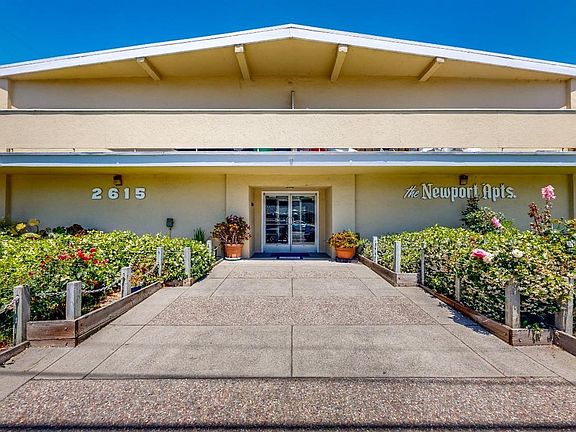 4th image of 2615 Marina Blvd