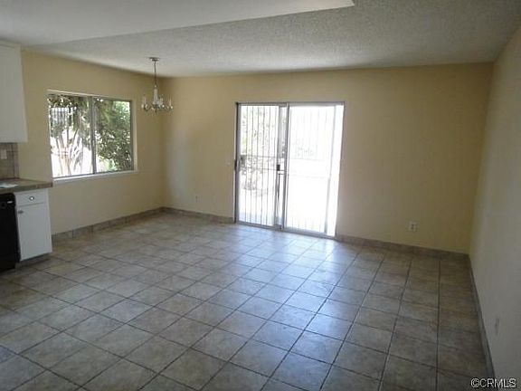 5th image of 1657 N Barranca Ave