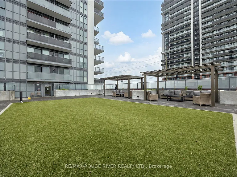 2545 Simcoe St N #728 — Photo 41