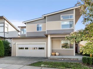 1423 S 28th St, Renton, WA 98055