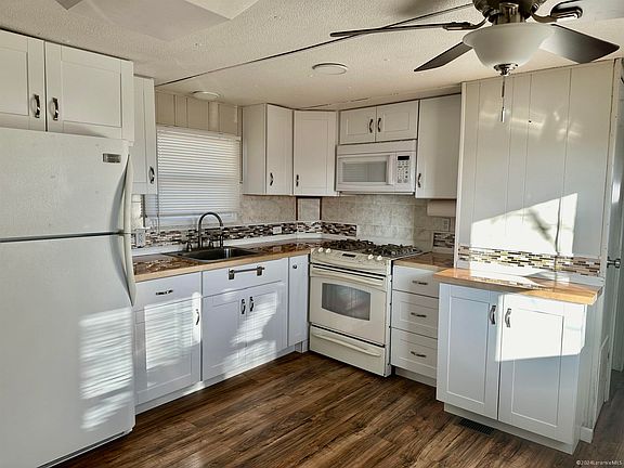 3rd image of 954 N McCue St Lot 163
