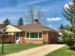843 E Grant Dr, Des Plaines, IL
