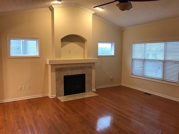3rd image of 1200 Walnut Creek Trl