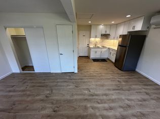 22626 Berdon St #1/2, Woodland Hills, CA 91367
