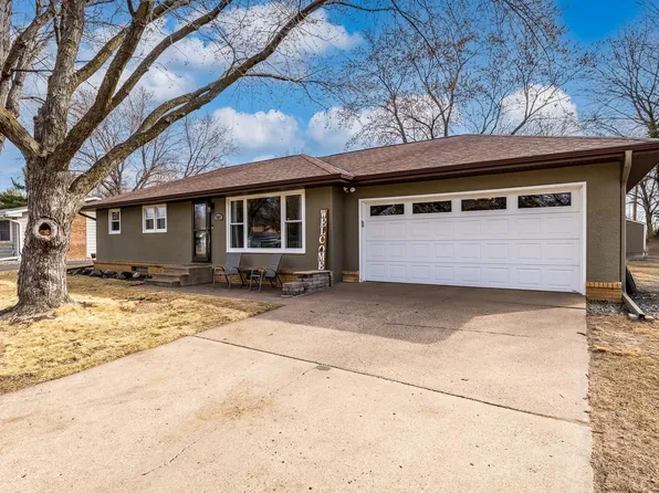 7027 Hickory Dr NE, Fridley, MN 55432