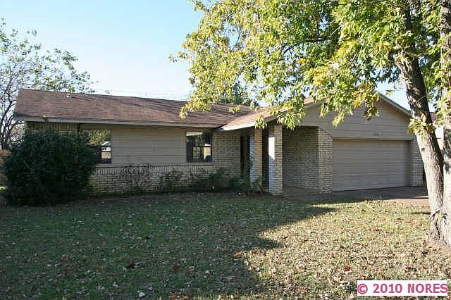 1st image of 608 E 135th Pl S