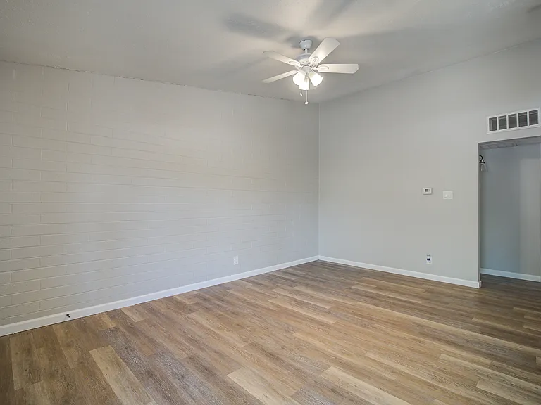 1600 S College Ave #2 — Photo 10