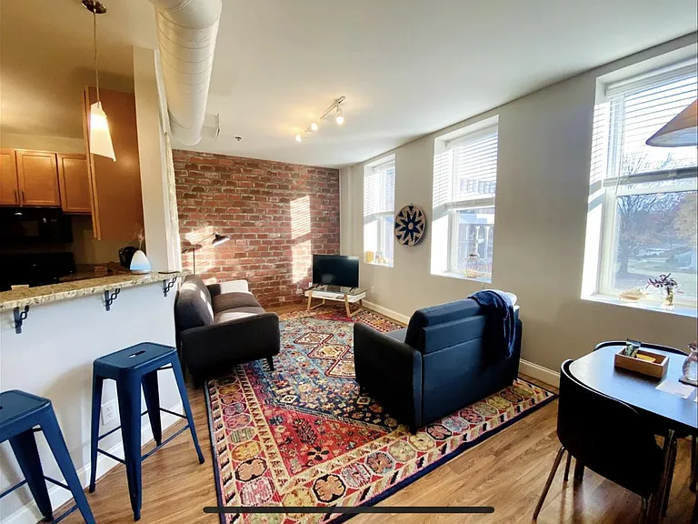 220 W Market St #305 — Photo 26