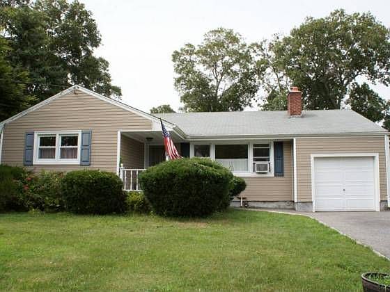 1st image of 37 Driftwood Ln