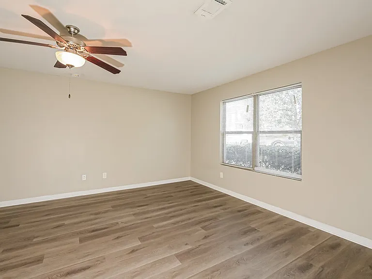 6107 Ruth St SW — Photo 5