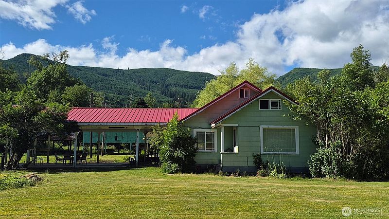 3rd image of 133 Frost Creek Road