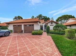 6353 Royal Manor Cir, Delray Beach, FL 33484