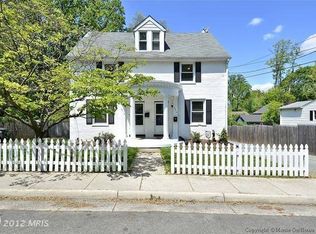 6716 Osborn St, Falls Church, VA 22046