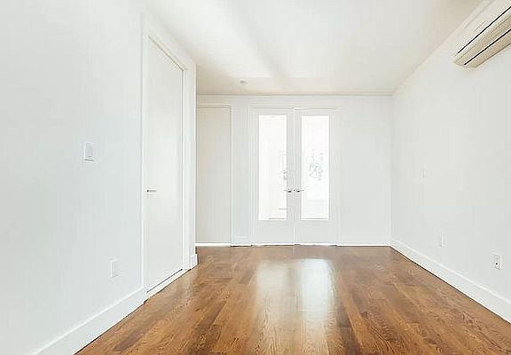 5th image of 11 Halsey St #1B
