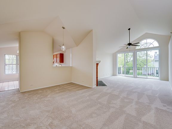4th image of 338 Ashford Cir Unit 2