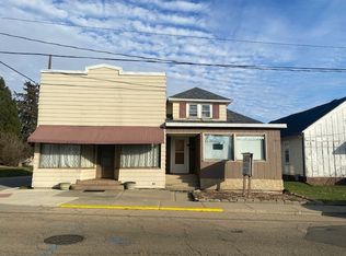 1547 1/2 Pulaski St, Peru, IL 61354