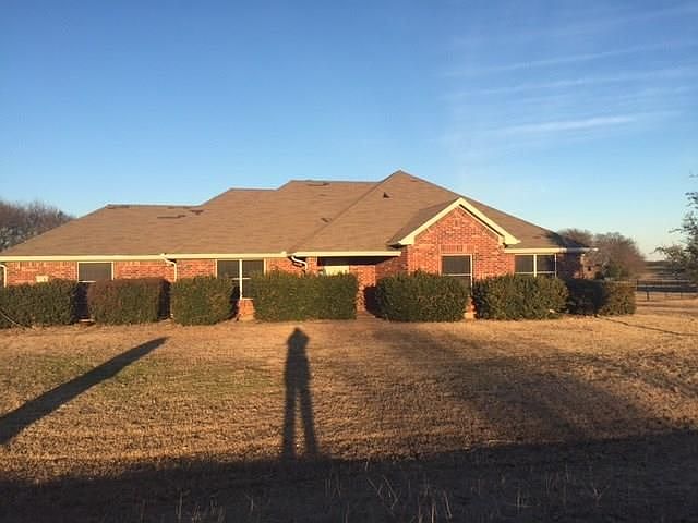 1st image of 114 Carrington Dr
