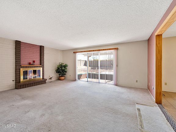 2nd image of 1811 S Breton Pl