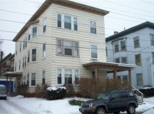 25 Shawmut St NW, Lewiston, ME 04240