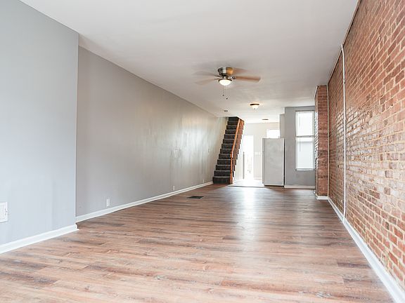 2nd image of 2532 Francis St