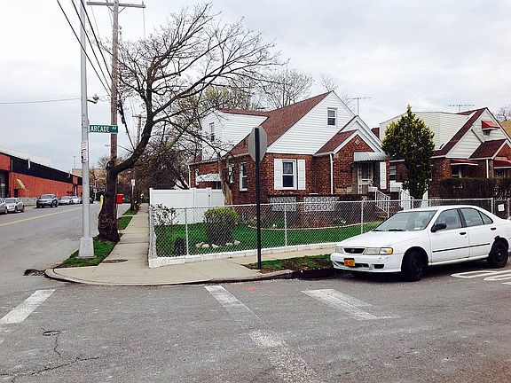 2nd image of 18303 Arcade Ave