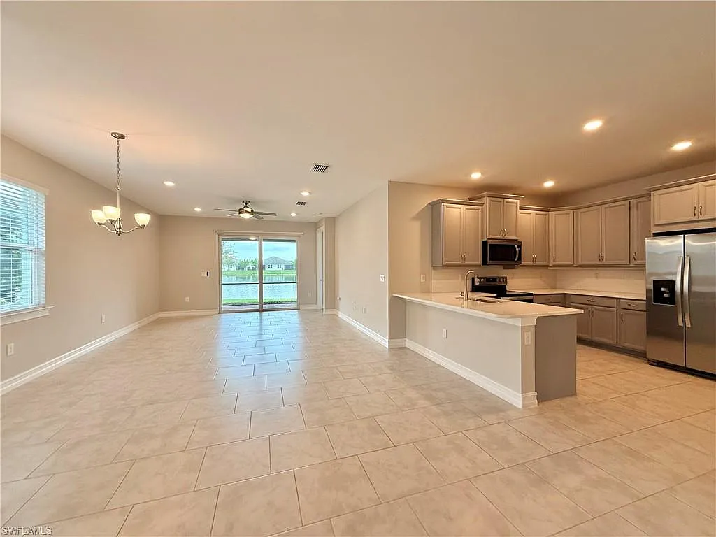 2 bed, 2.0 bath, 1503 sqft, $2,500 — Photo 3