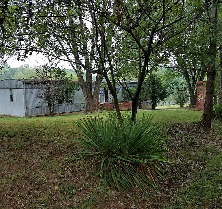 1st image of 1158 Carriage Ln