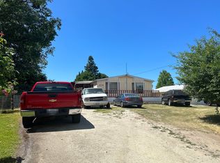 1344 Dowell Rd, Grants Pass, OR 97527