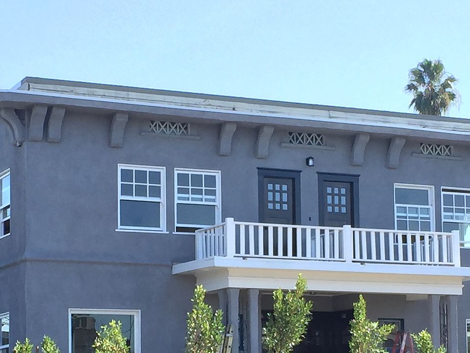1st image of 1550 S Hobart Blvd