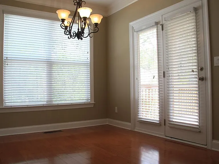 breakfast nook area
