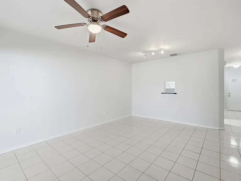3731 W Cass St — Photo 7
