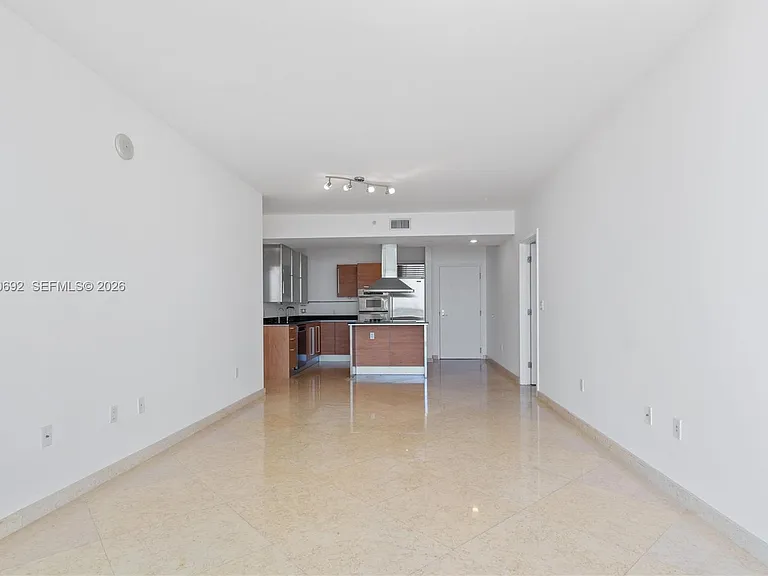 218 SE 14th St #1803 — Photo 3