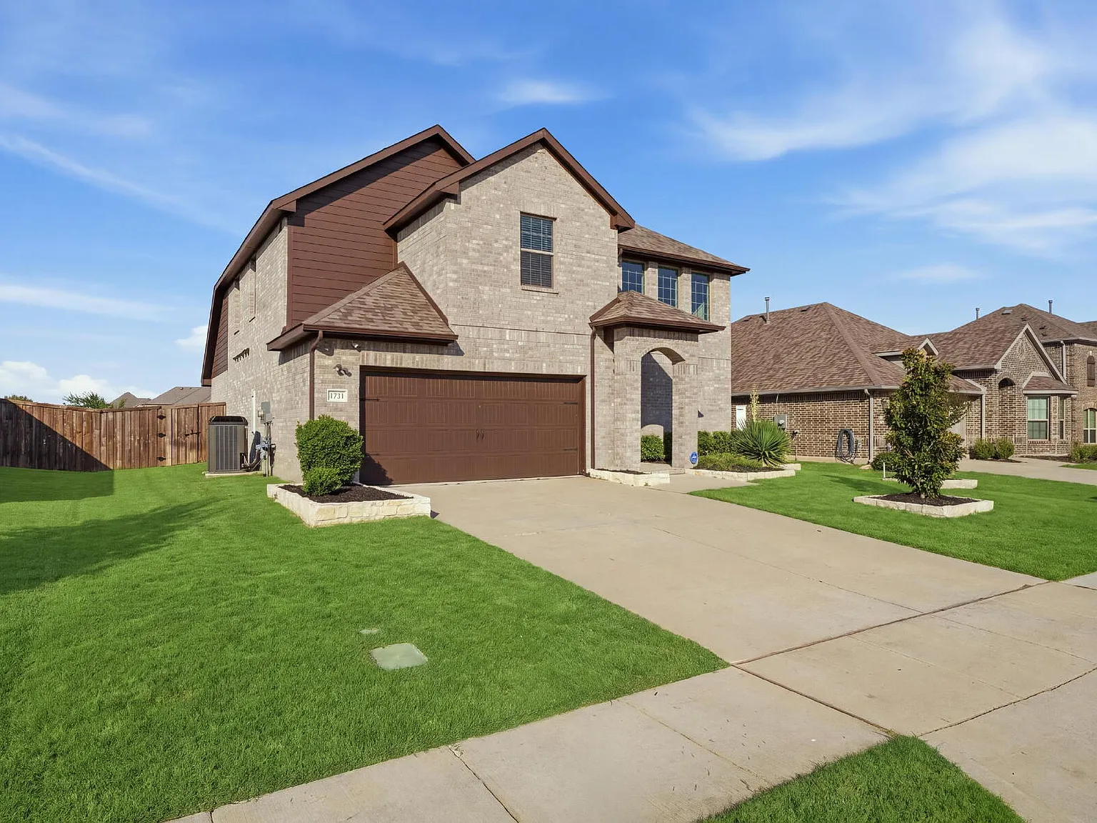 4 bed, 3.0 bath, 2604 sqft, $2,800 — Photo 2