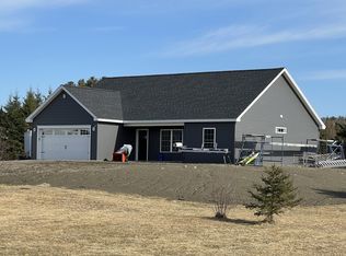 28 Stream Rd, Dexter, ME 04930