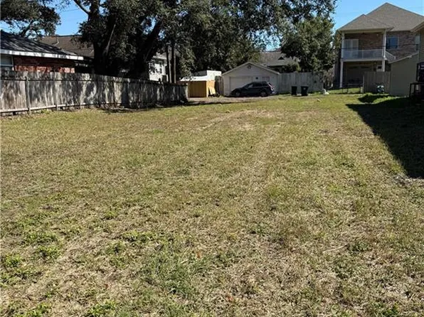 6585 Wuerpel St, New Orleans, LA 70124