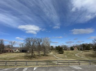 951 Pine Valley Dr, Elizabethtown, KY 42701