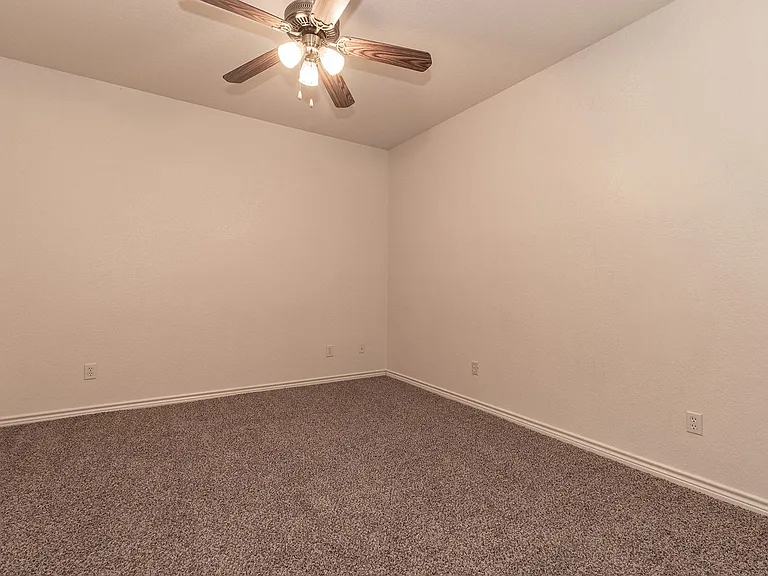 1701 Walnut St — Photo 13