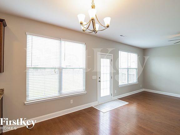 5th image of 131 Woodbrook Way