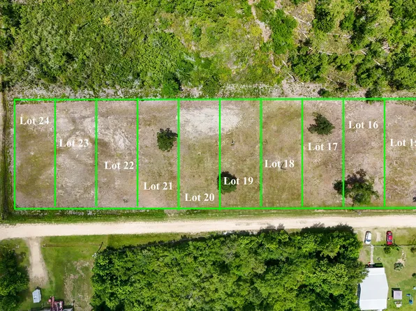 18133 Park Pl, Fountain, FL 32438