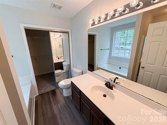 4th image of 5406 Starflower Dr