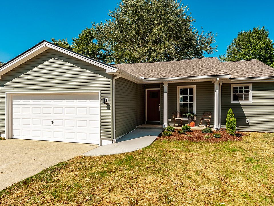 1st image of 104 Rosewood Ct