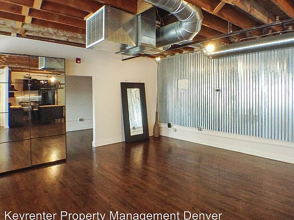 3rd image of 2134 Curtis St Suite 201B