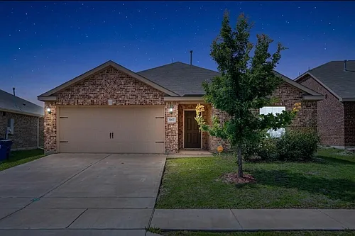 3107 Angus Dr Photo 1
