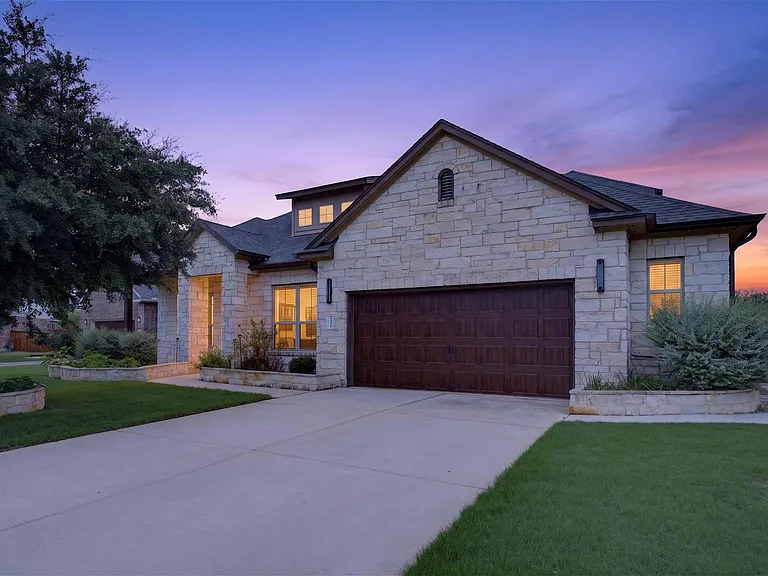 3371 Vasquez Pl — Photo 1