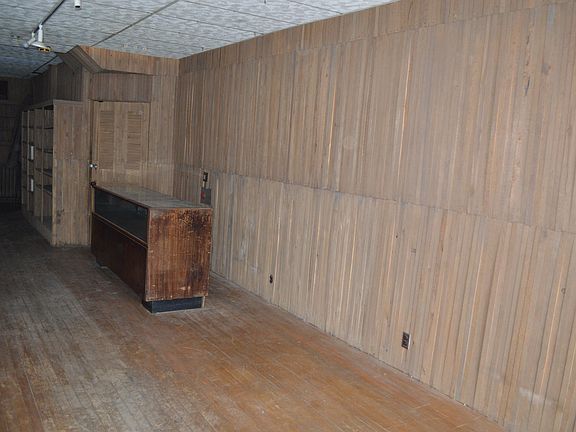 3rd image of 336 Superior Ave