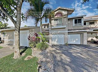 1985 Discovery Cir E, Deerfield Beach, FL 33442