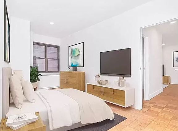 3rd image of 213 E 37th St #2H